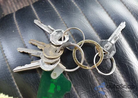 1965 Chevrolet Corvair z USA, uszkodzony, nr VIN 107375L115244